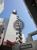 麻布十番駅６番出口を出てスグです