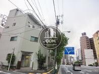明治通り沿いです