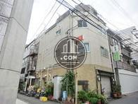 和やかなトーンの壁面