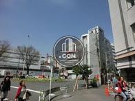 駅前物件なので、人通りが多く賑やかです