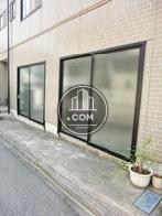 開口部の大きな入り口