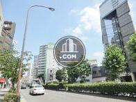 交通量の多い通り