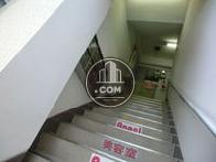 エレベーターはございません