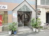 こちらが正面玄関です