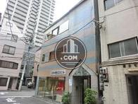 独特な色合いの外観です