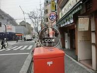 前面は早稲田通り