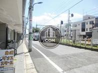対面側が線路の為視界が広いです