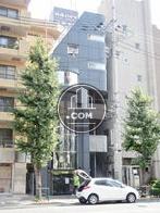 日差しの当るオフィス