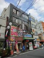 店舗も入居している物件です