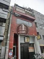 1階は飲食店が入ってます