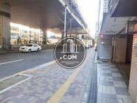 街路樹のある歩道
