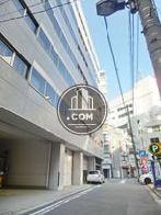 交通量の少ない背面通り