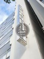 袖看板が設置されています