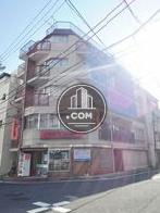マットな質感の壁面