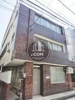 窓枠にカーブを用いたデザイン