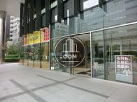 旧海岸通り側の店舗メインの玄関です