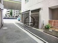 ゴミ捨て場なども側面になります