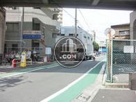 高架に隣接