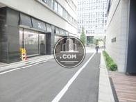 見通しの良い玄関前