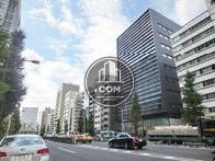 室町駅まで直ぐの距離です