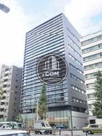 正面側をガラス張りで設計しています