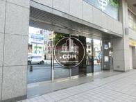 間口の広い玄関口