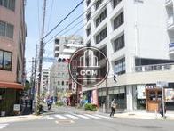 横浜文化体育館前交差点