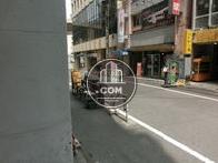 正面入口から見た周辺です