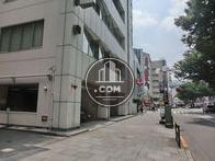 物件前は綺麗に舗装されています