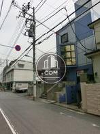 閑静な場所に位置します。