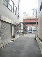 隣接する脇道エリア奥からのアングル