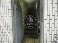 正面玄関脇にございます