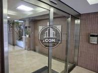 関係者以外立ち入り禁止のオートロックシステムです