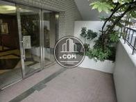 植物もあり、落ち着いた環境となっております