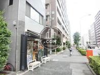 １階部分には店舗が入居中