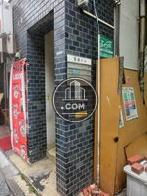 正面右脇にあります