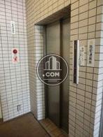扉を1つ入った場所にあります