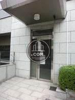 関係者用出入口です