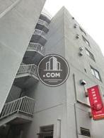 建物のちょうど真ん中です