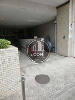 裏側に駐輪場
