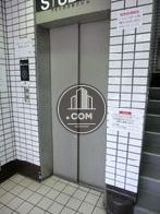 シンプルなエレベーターです