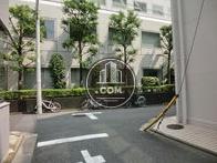 正面玄関前