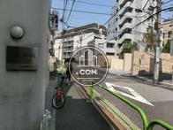 閑静なオフィス街です