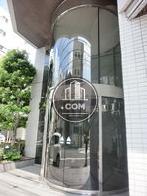 カプセルデザインの出入り口