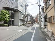前面通りの様子