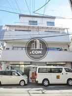 横幅の広いバルコニー