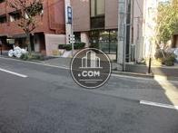 入口付近から見た周辺です