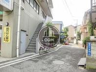 隣接する脇道