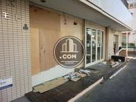 撮影時改装中の１階貸店舗事務所部分