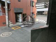 大通りから入った場所にあるので車の往来は少ないです